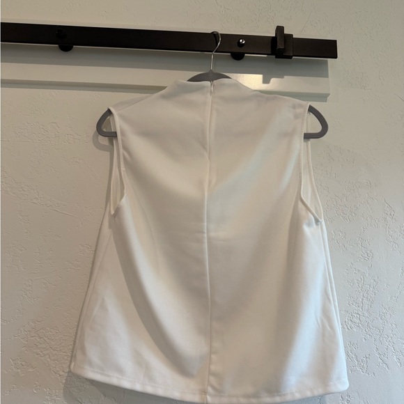 Zara White Sleeveless Blouse Size Medium - Picture 2 of 3